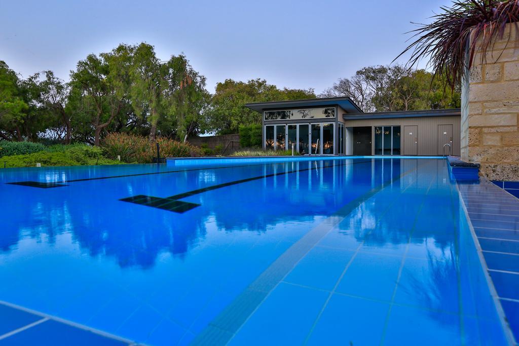 Aqua Resort Busselton Exteriör bild